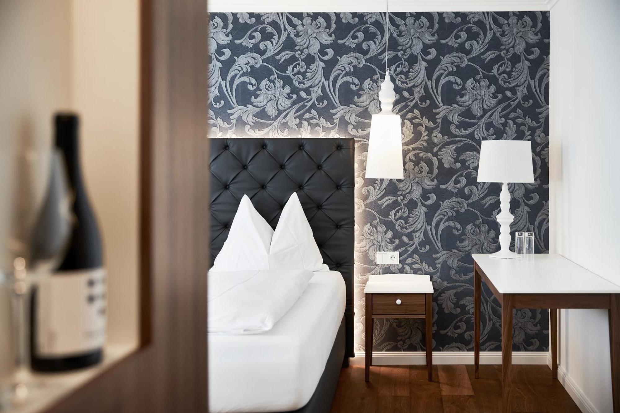 Gasthof Hotel Zweimueller Grieskirchen Ngoại thất bức ảnh