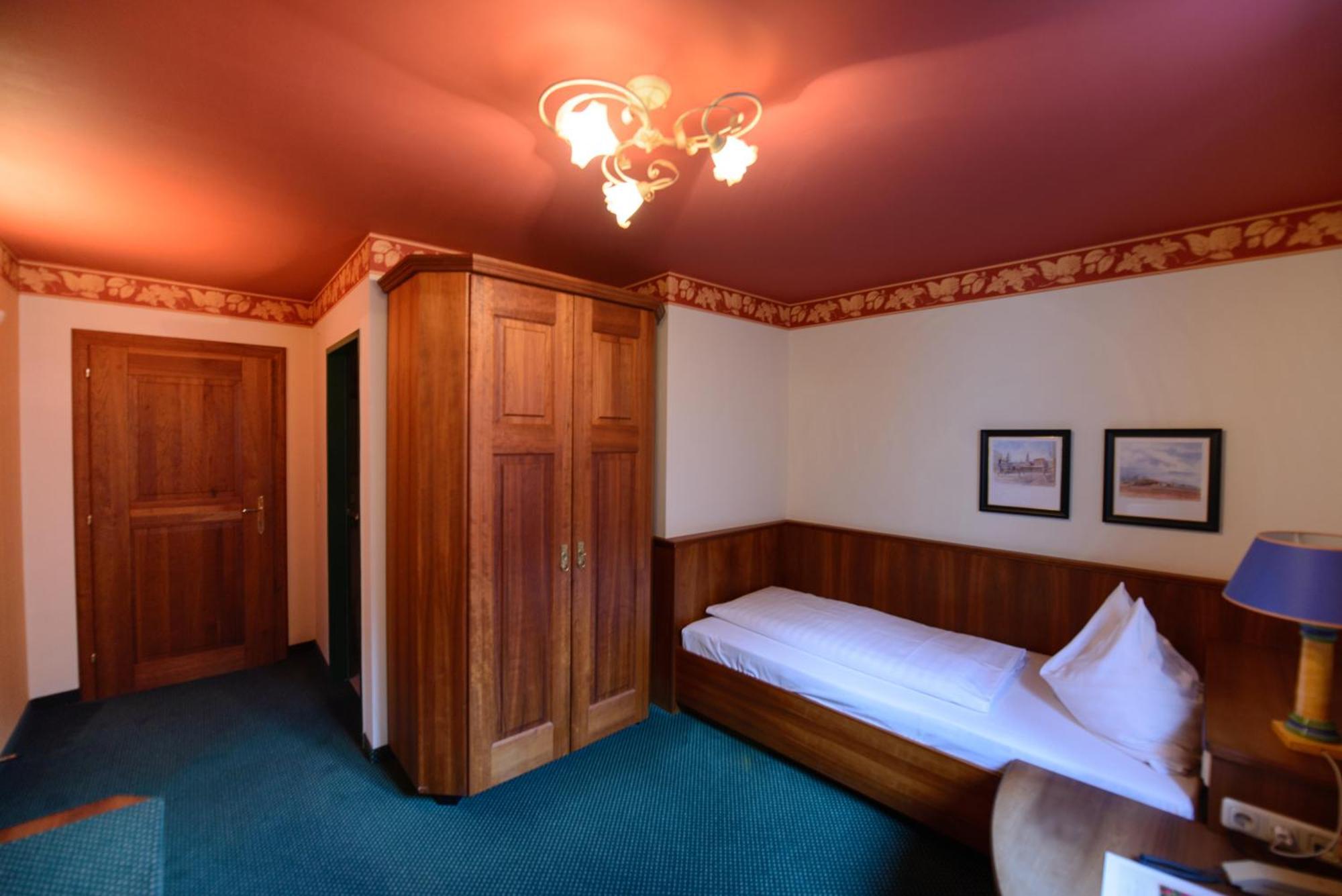 Gasthof Hotel Zweimueller Grieskirchen Ngoại thất bức ảnh